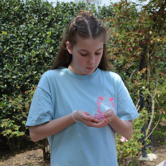 Meet your Posher, Angelina - Picture 1 of 1